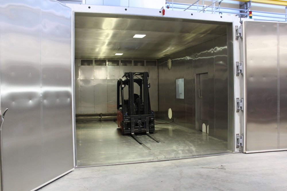 Environne'Tech invests in a climate chamber for large volumes and extreme temperatures.